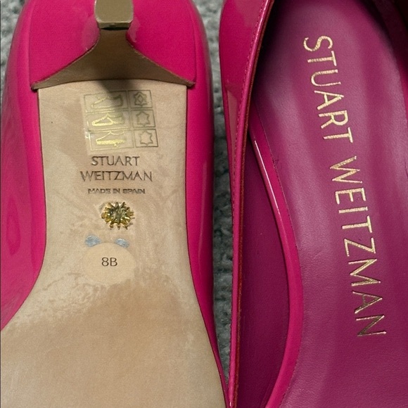 Stuart Weitzman 'Stuart Kitten'  Leather Pump in Hot Pink   1.5 inch heel - Picture 10 of 10